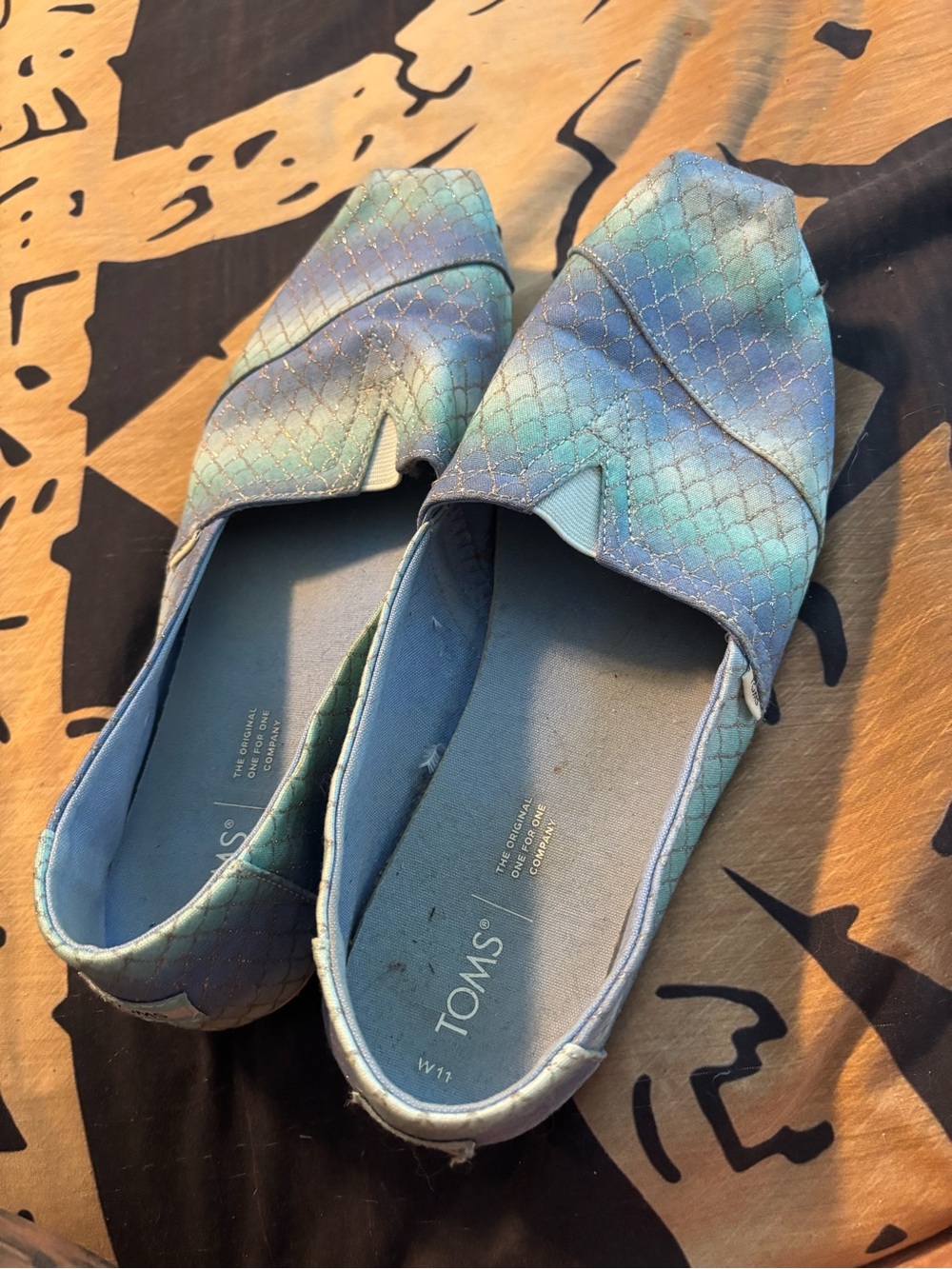 TOMS Quilted Blue-Green Slip-On Flats Sparkly Mermaid